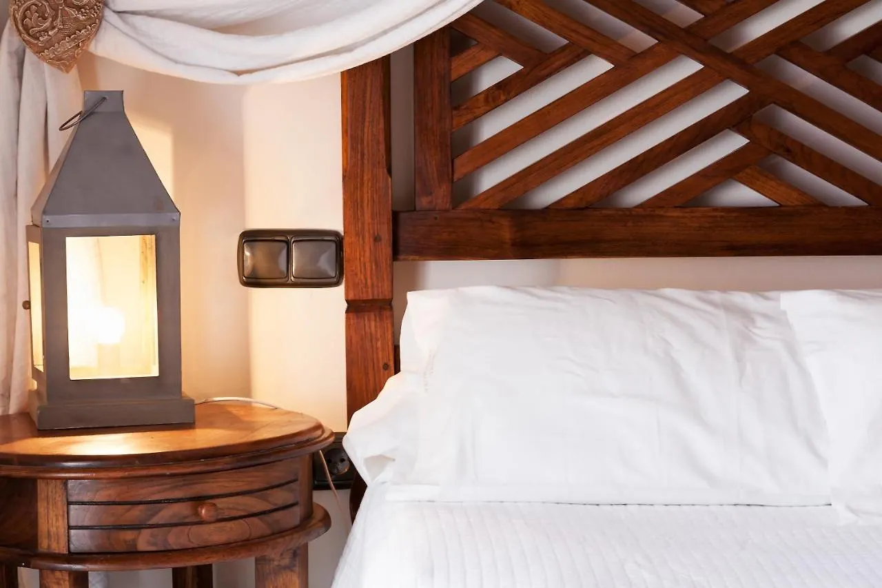 Hotel Boutique Reina Mora Granada 2*,  Spain