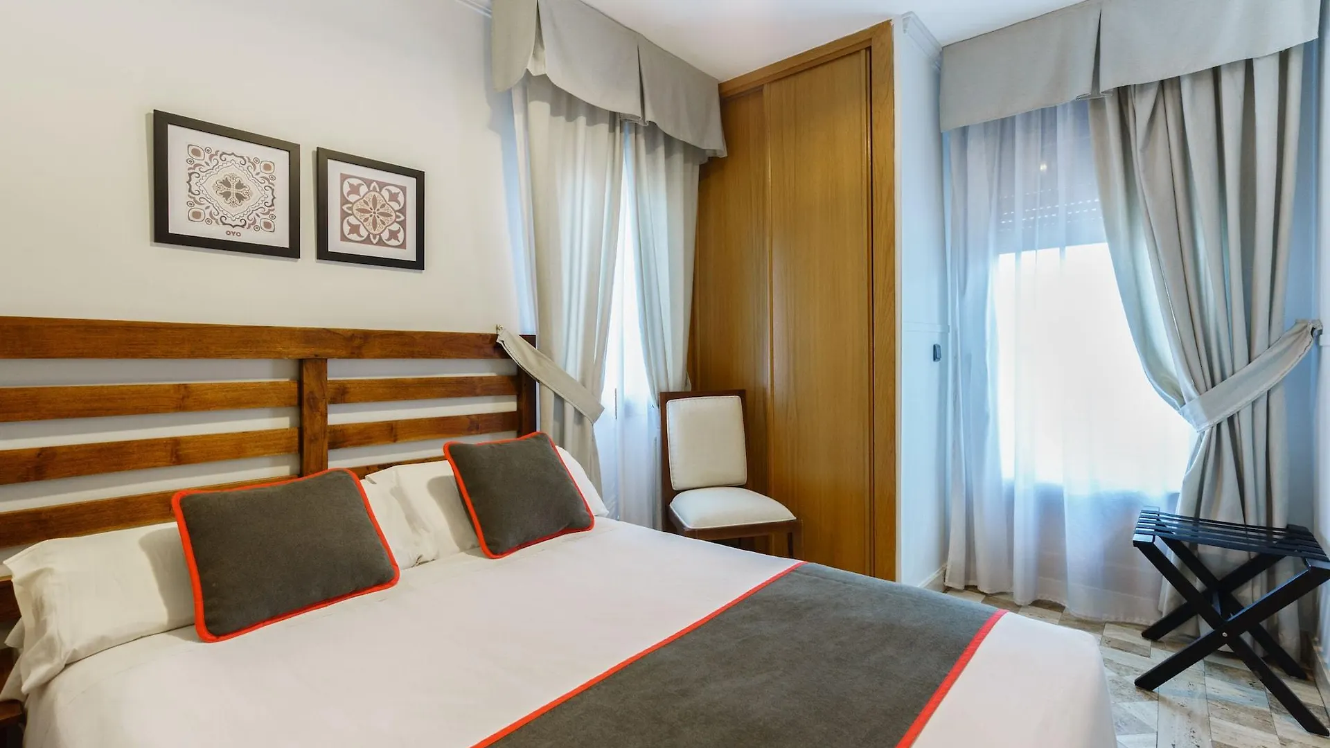 **  Hotel Boutique Reina Mora Granada Spain