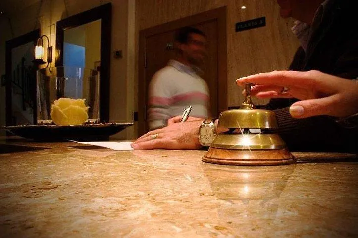 Hotel Boutique Reina Mora Гранада 2*,
