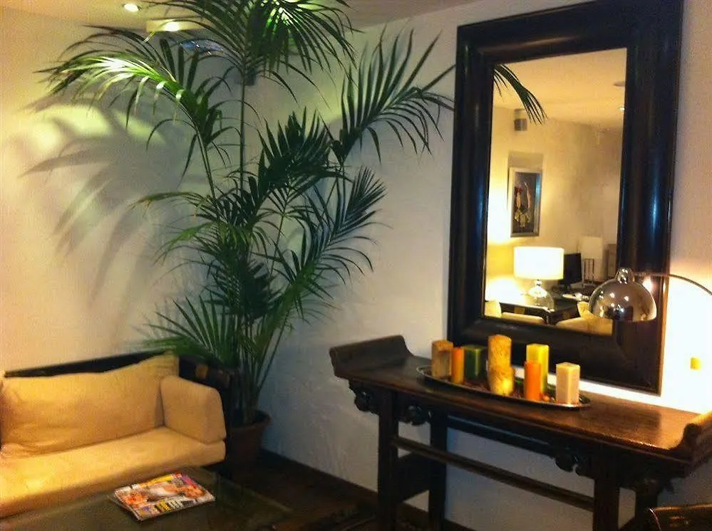 **  Hotel Boutique Reina Mora Granada Spain